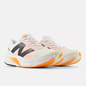 New Balance FuelCell Rebel v4 - Women 6